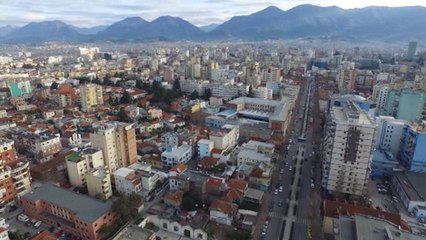 Plani i ri urbanistik, Olli: Lejon ndërtimin e kullave, i shërben mafies së betonit