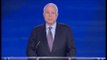 Ora News – Senatori McCain takoi muxhahedinët, falenderon Shqipërinë për pritjen