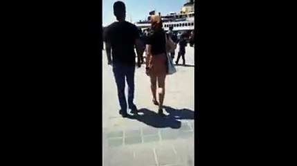 üstü ile altı birbirine uymayan örtülü kız - acemi kamera