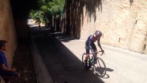 Une pente à 30% grimpée par les cycliste du Tour d'Italie... Fou !