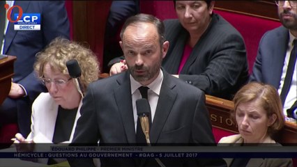 Download Video: Le joli lapsus d’Edouard Philippe qui se prend pour le... Président