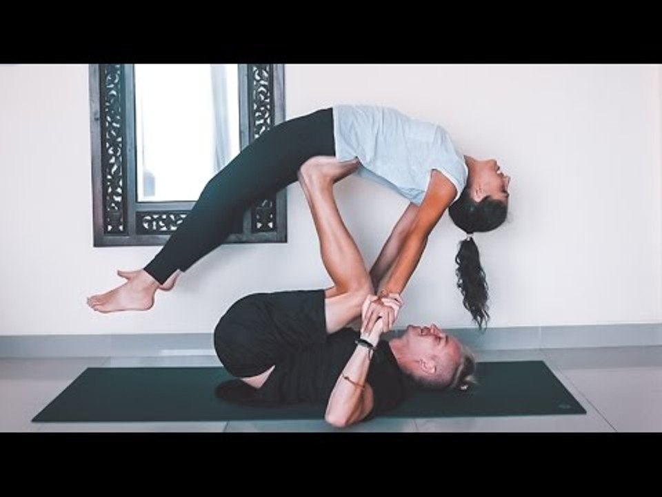 YOGA CHALLENGE ¦ Carli Bybel