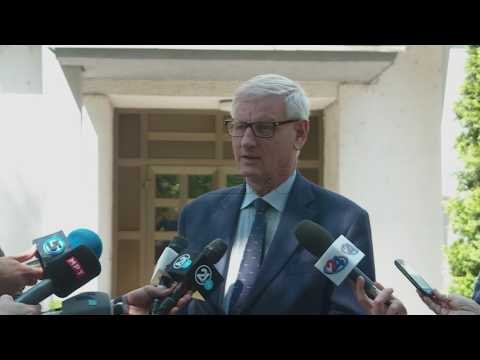 Situata në vend, Karl Bilt takime me liderët politikë