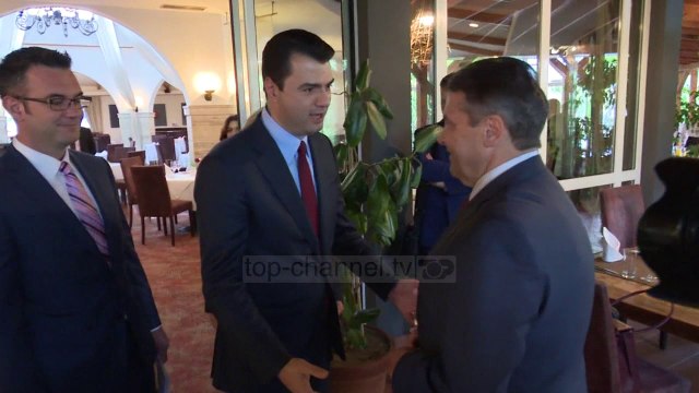 Mediat ndërkombëtare citojnë mesazhet e Gabriel- Top Channel Albania - News - Lajme