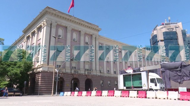 HOYT BRIAN YEE TAKIME NE TIRANE ME RAMEN,METEN E BASHEN - News, Lajme - Kanali 12