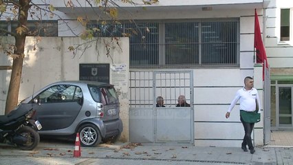 Martesa "amniston" vajzën - Top Channel Albania - News - Lajme