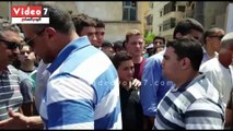 المئات يشيعون جثمان الشهيد تامر شاهين فى جنازة عسكرية بالإسكندرية