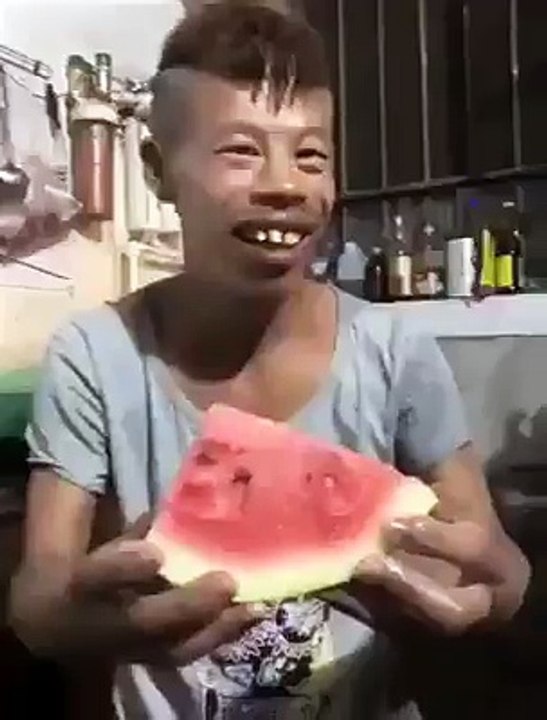 YOK BÖYLE KARPUZ YEME