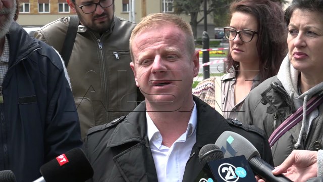 Родителите на децата со попреченост прва ноќ под ведро небо