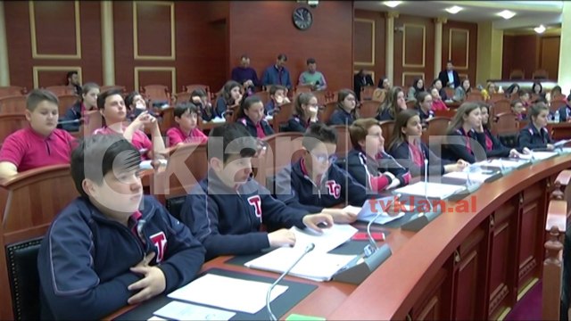 Kolegji turk në parlament, sensibilizim për çështjet mjedisore