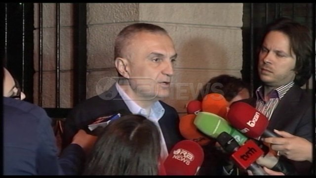 Ora News - Tryeza e kryeparlamentarit, Meta: Presim PD, i janë bërë shumë oferta, të tregoje vullnet