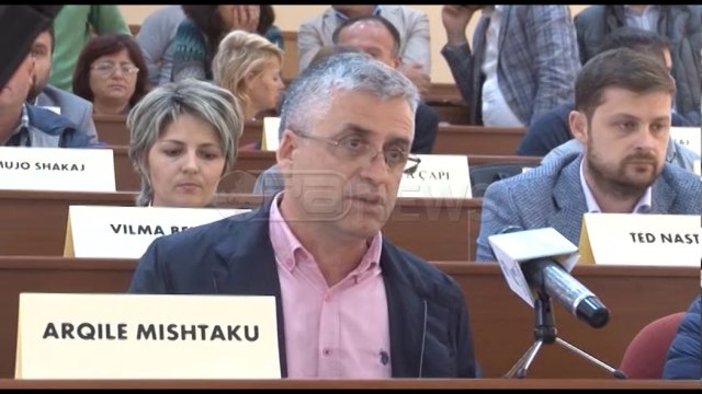 Ora News - Vlorë - Legalizimet, dritë jeshilë për 5 mijë banesa në Pyllin e Sodës