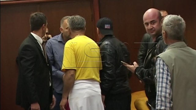 Пратениците на ВМРО-ДПМНЕ ги насочувале насилниците во Собранието