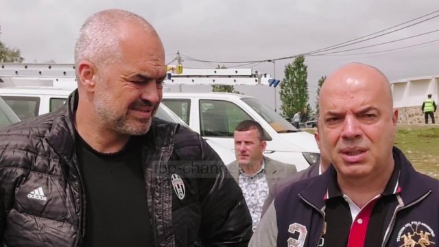 Rama inspekton investimet në energjitikë - Top Channel Albania - News - Lajme