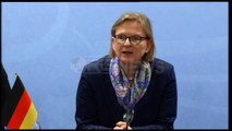Ora News - Ambasadorja gjermane: Edhe nëse opozita s'merr pjesë, ne do i njohim zgjedhjet