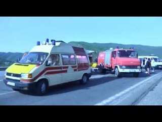 Përplaset “Benzi” në Rrugën e Kombit, 4 të plagosur, shikoni pamjet