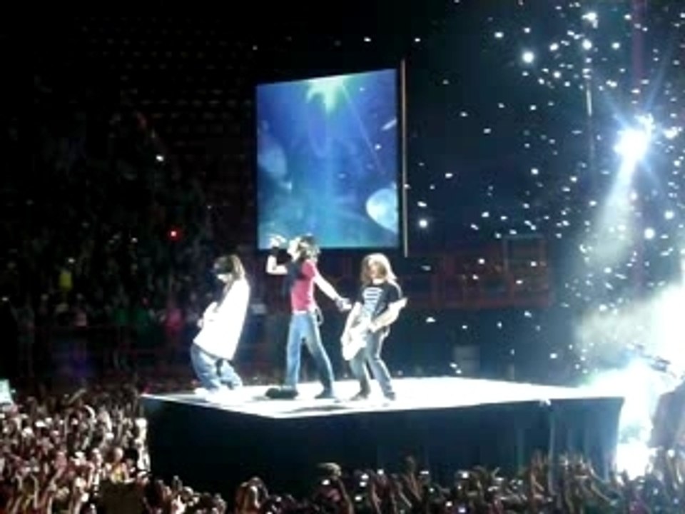 Tokio Hotel - Paris Bercy [16-10-07] - Ich Bin Da