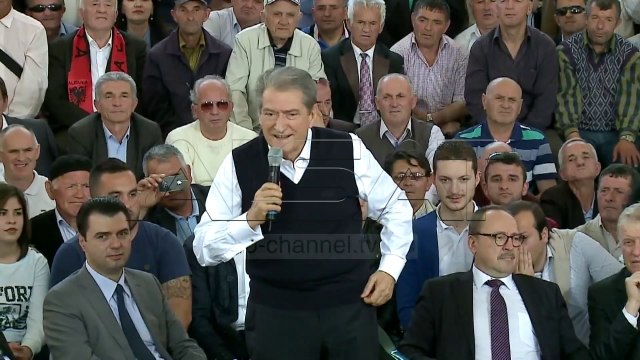 Aлбанија, власта и опозицијата со жестоки расправии за парламентарните избори