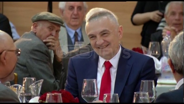 Ora News - Rama: Meta fal talentit politik ka arritur të jetë përfaqësues edhe i opozitës