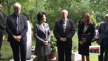 First Lady visits grave site of controversial Korean-German composer Yun Isang