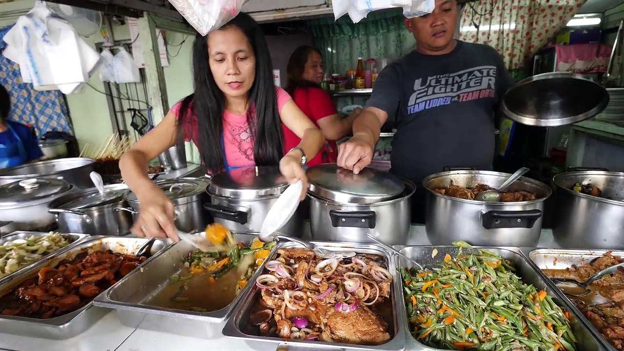 Philippines Street Food - AMAZING Filipino Food at Aling Sosing's Carinderia in Manila!