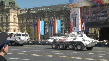 Parada në "Sheshin e kuq" - Top Channel Albania - News - Lajme