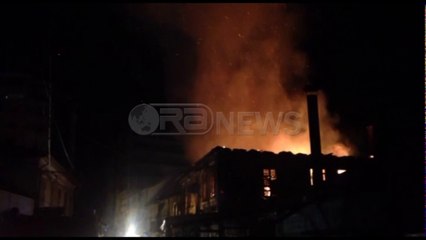 Ora News - Digjet banesa në Shkodër, kati i parë shërbente si lokal