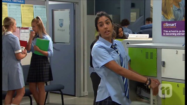 [Neighbours] 7621 Ben & Piper & Yashvi & Finn & Trent & Xanthe Scene