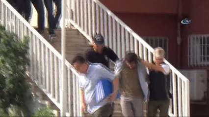 Hatay'da Yakalanan Canlı Bombalar Adliyeye Sevk Edildi