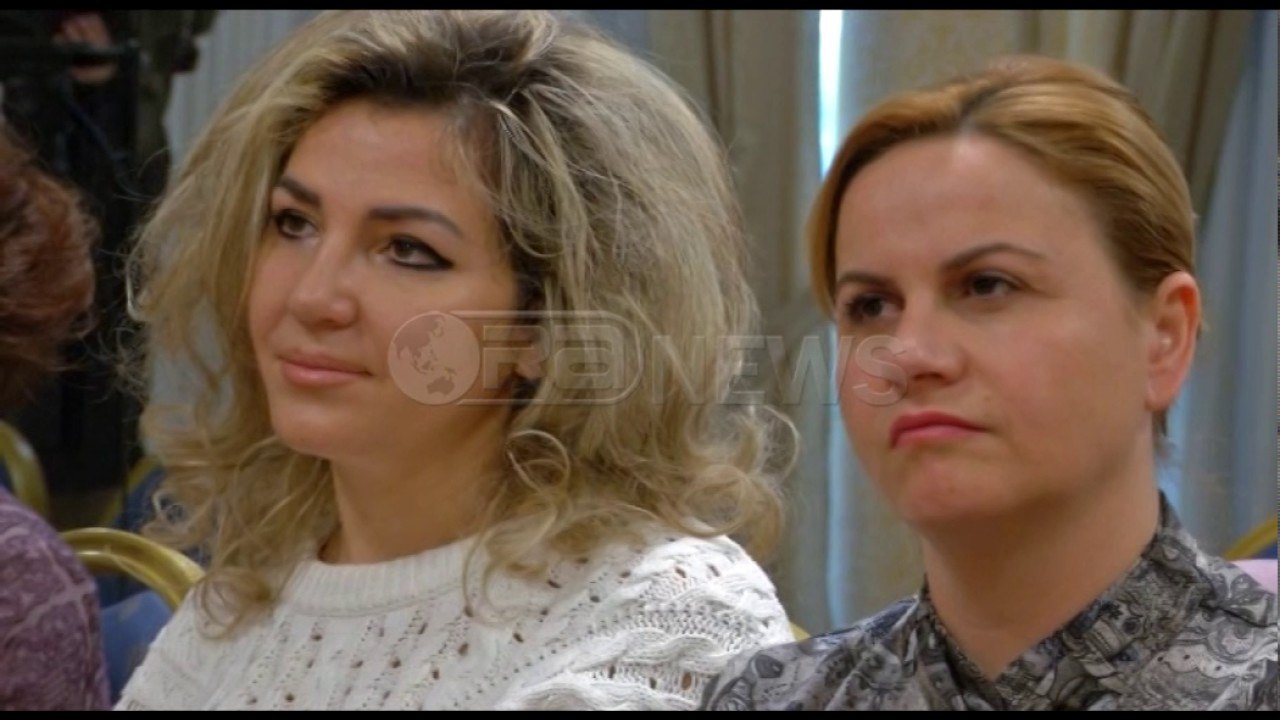 Ora News – Fyerjet ndaj Vlahutin, gratë e njohura bëhen bashkë kundër Myftarajt