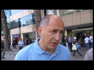 Ora News - Totozani: Protesta paqësore, vlerësoj policinë dhe qytetarët