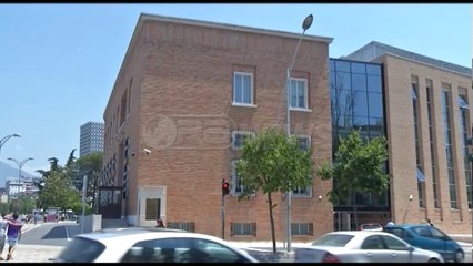 Ora News - Tremujori 2017 mbledh 100.8 mld lekë, dominon TVSH dhe taksat