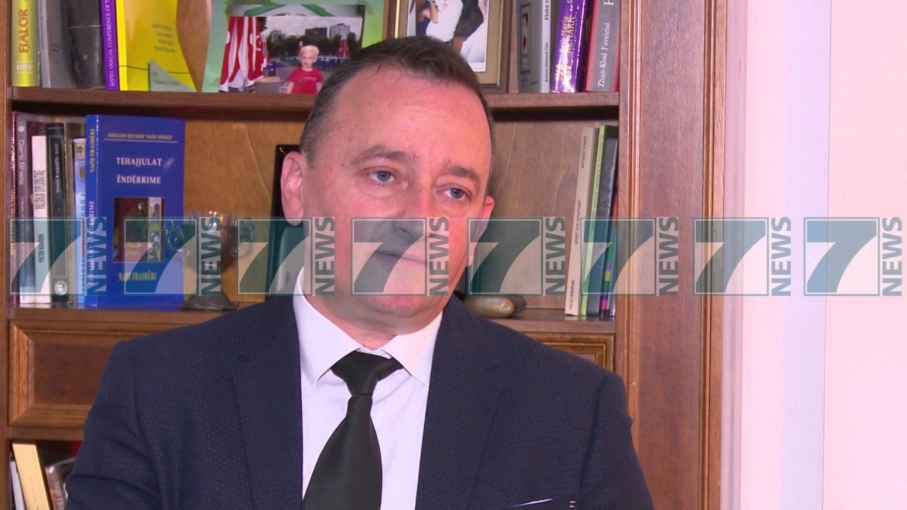 BIZNESI SHQIPTAR ANKOHET PER SHTIMIN E NIVELIT TE PAGES MINIMALE - News, Lajme - Kanali 9