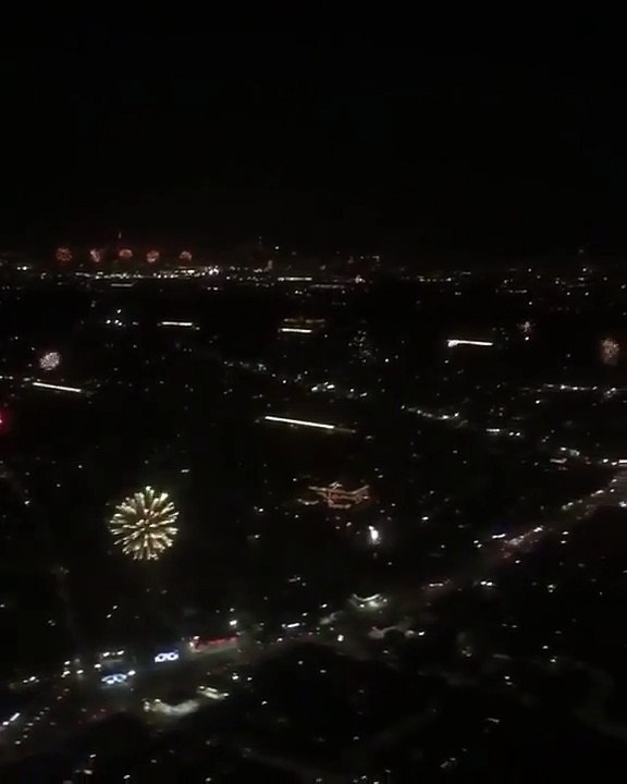 Feux d'artifices du 4 juillet à New York vus du ciel ! 2017