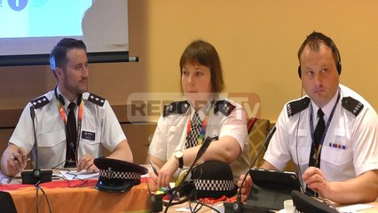 Report TV - 3 oficerë britanikë Gay në Tiranë: Ja historitë tona