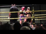 boxing fan likes a girl fight - EsNews Boxing