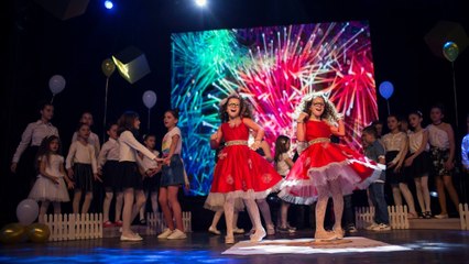 Olta & Olsa Miftari - Cila jam Cila je DIAMOND FEST 2017