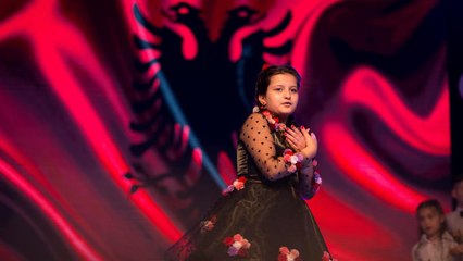 Kejsi Buci - Kuq e Zi DIAMOND FEST 2017