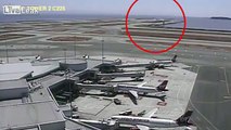 Plane Asiana Airlines Crash landing at San Francisco Airport 2013