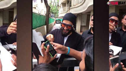 Ranveer Singh CELEBRATES his Birthday with Fan; Watch | FilmiBeat