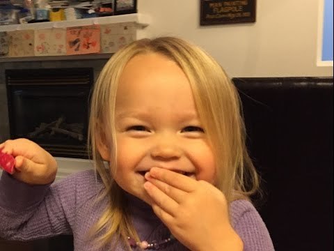 Dad Takes Photo of His Daughter Every Day for Three Years