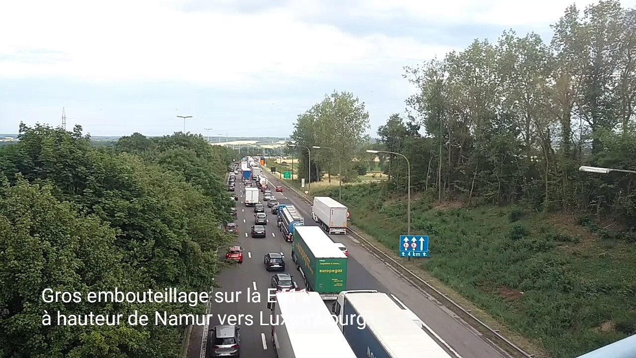 Embouteillage sur la E411
