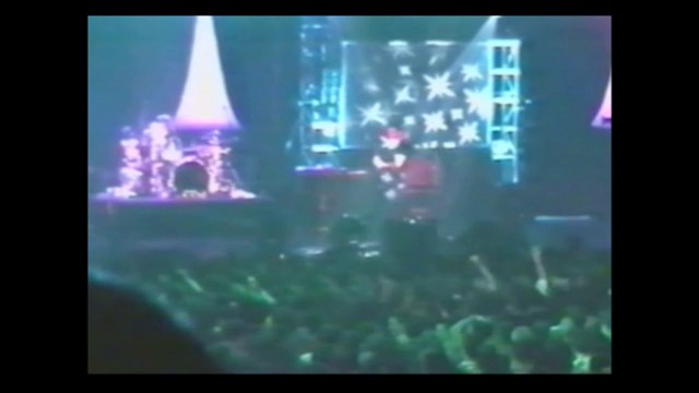 Muse - Screenager, Paris Zenith, 10/29/2001