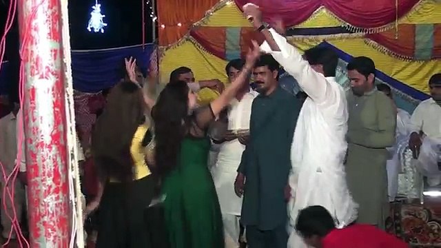 Itni Khubsurat larki ap ny pehly Dance karte nhi dekhi Hogi Puri Video Zaroor Dekhein 2017