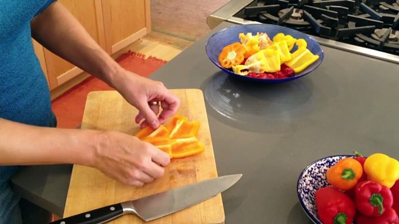 Tuesday Tip; A Bell Pepper - How to Slice_sd_STREAM
