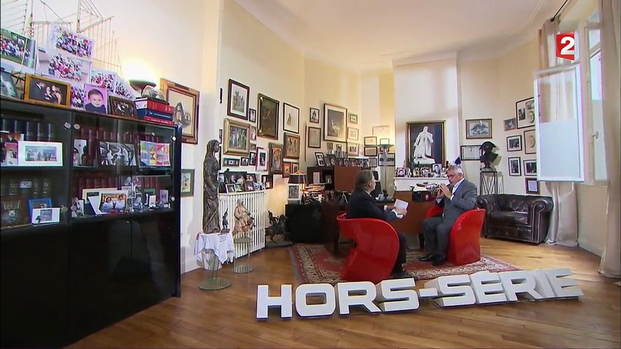 Françafrique, costumes de Fillon... Robert Bourgi se met à table dans "Complément d'enquête"