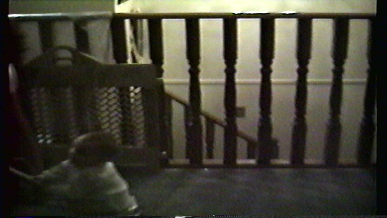 Candace on vacuum 89
