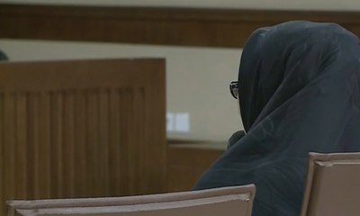 Terdakwa Atut Menangis Minta Maaf Lakukan Korupsi