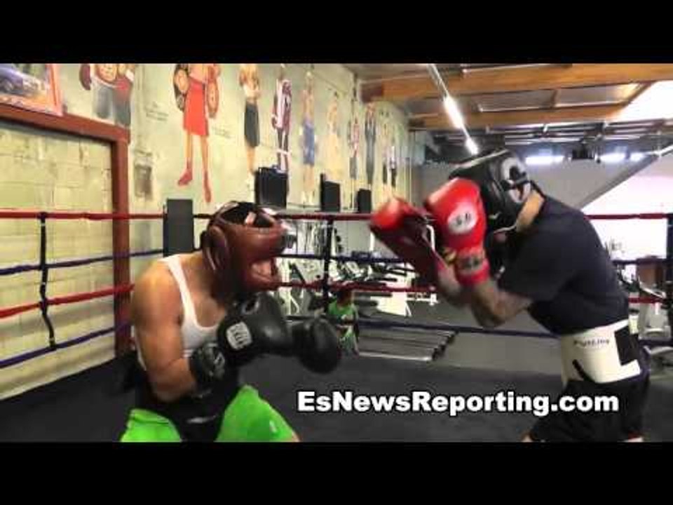 Herbert Acevedo Sparring Jose Lopez Green Shorts - EsNews Boxing