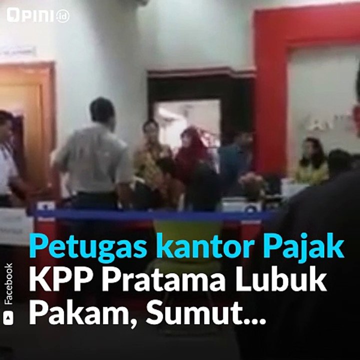 Petugas Pajak Marah